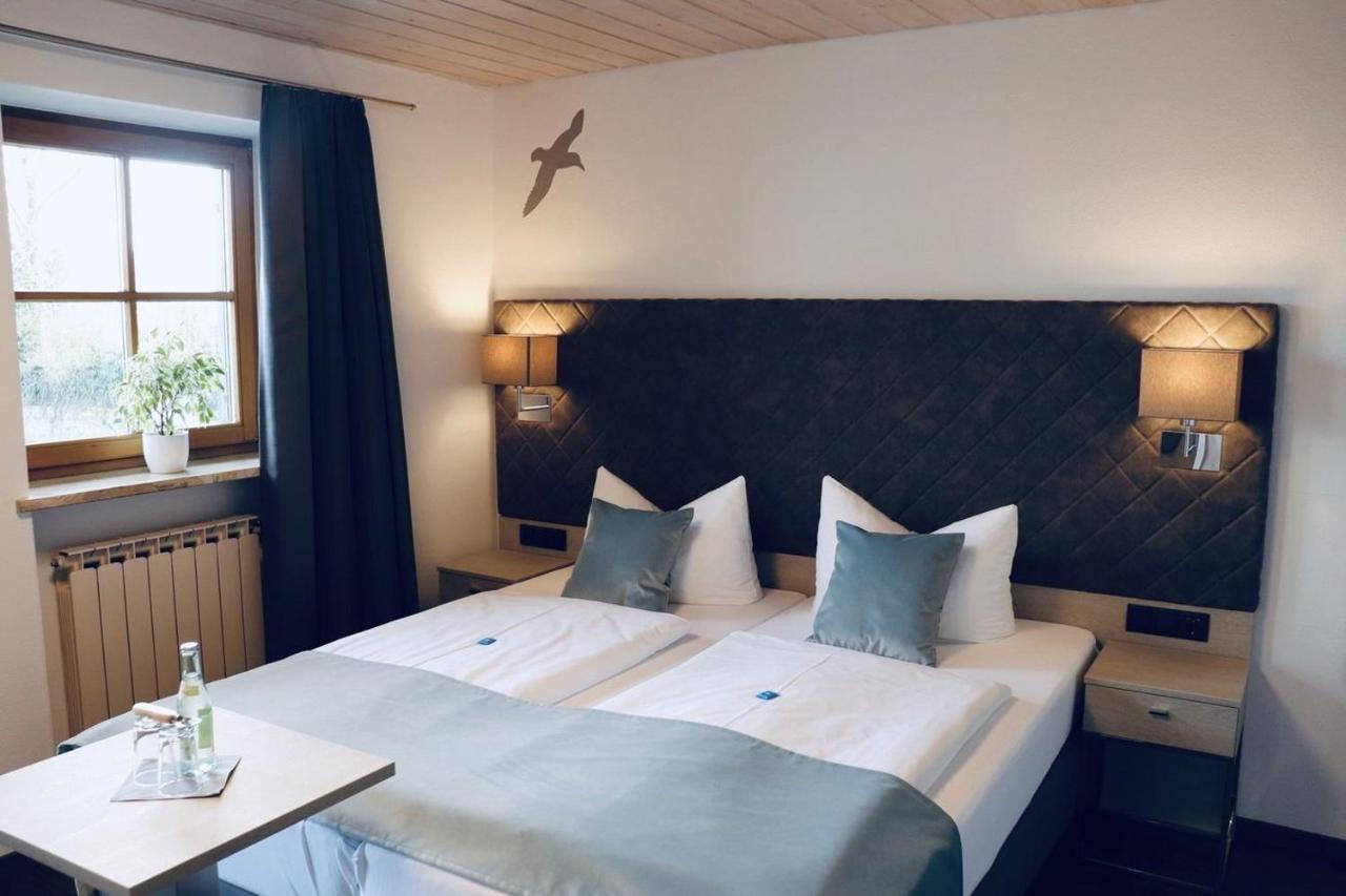 Hotel Garni Moewe Am See プリーン・アム・キームゼー エクステリア 写真